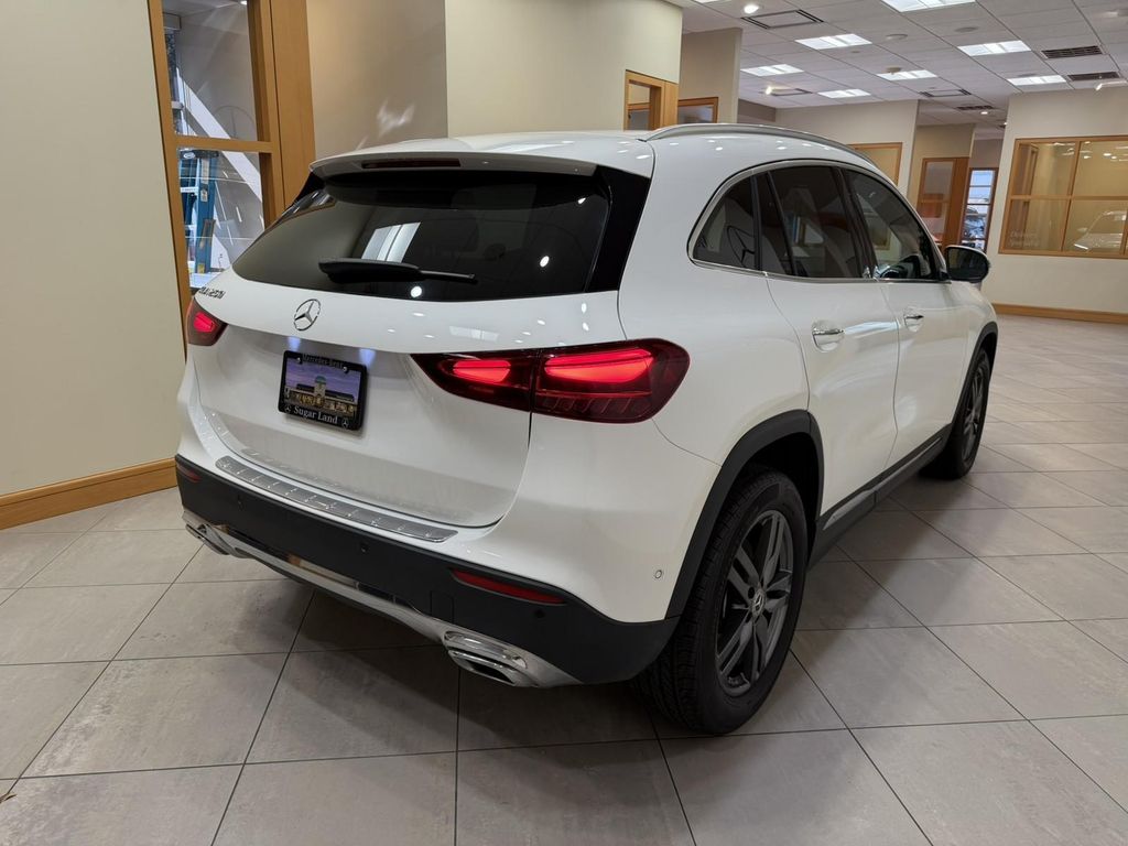 MERCEDES-BENZ GLA-CLASS - 5