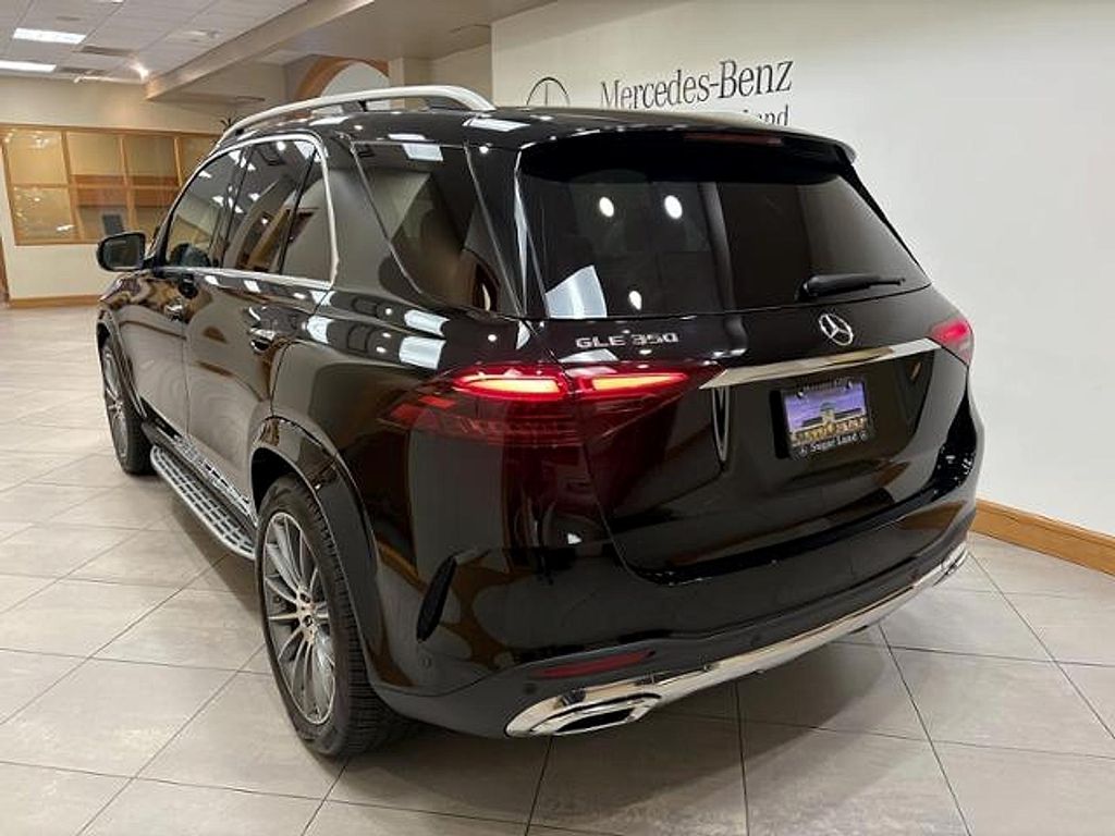صورة 3 لـ 2026 Mercedes-BENZ GLE