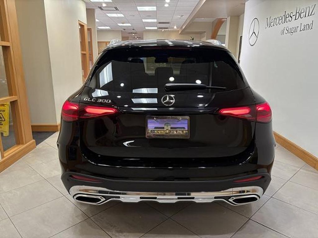 صورة 4 لـ 2026 Mercedes-BENZ GLC