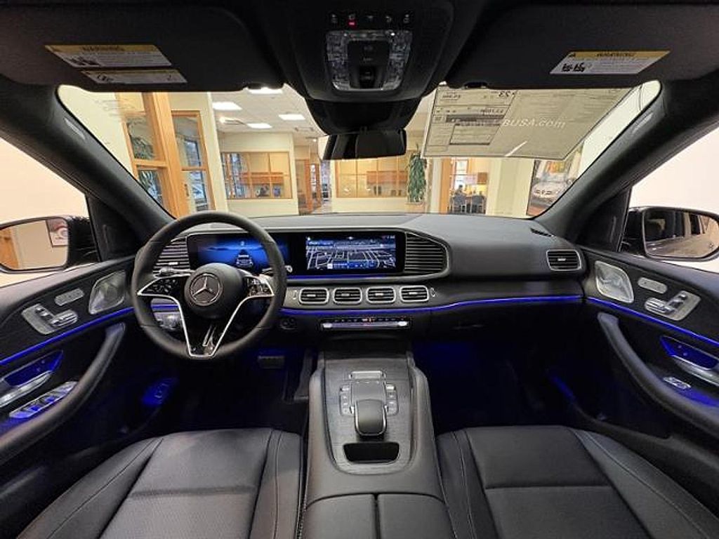 2026 Mercedes-BENZ GLE — миниатюра 11
