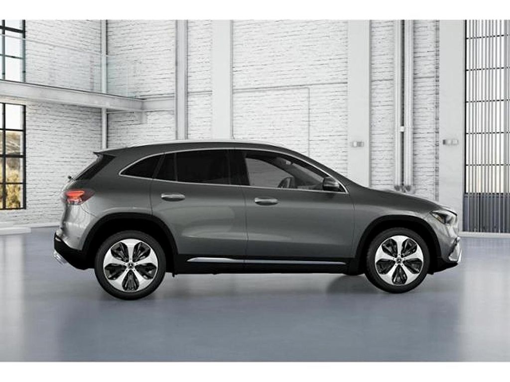 2025 Mercedes-BENZ GLA 缩略图 16