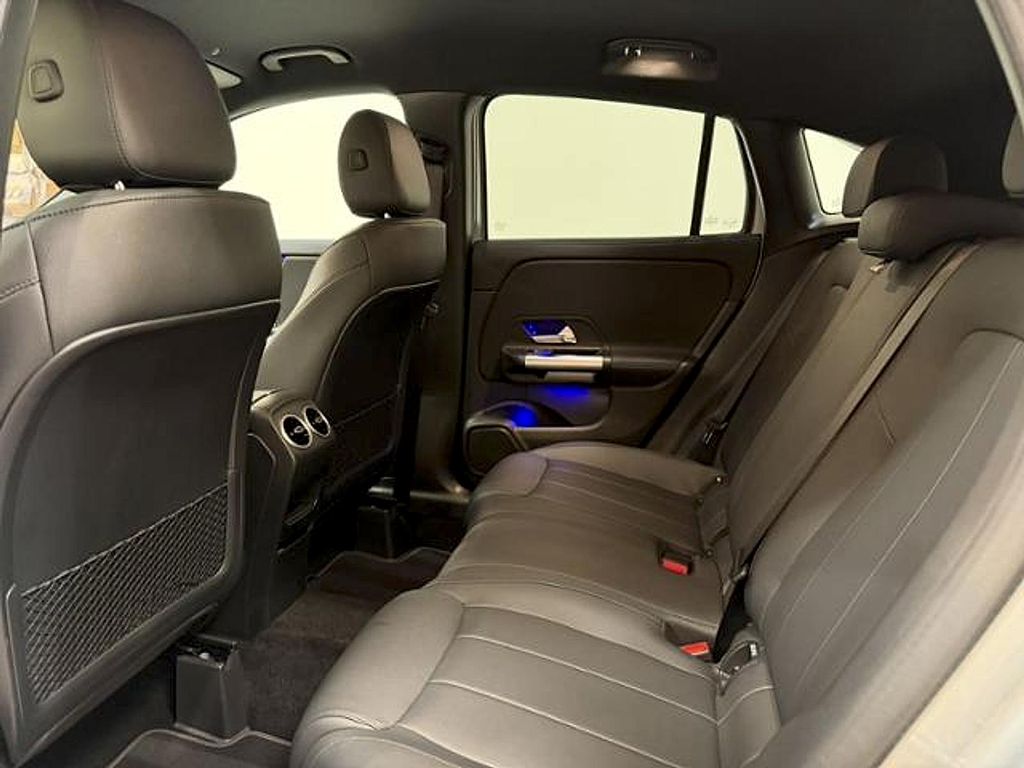 2025 Mercedes-BENZ GLA 缩略图 19