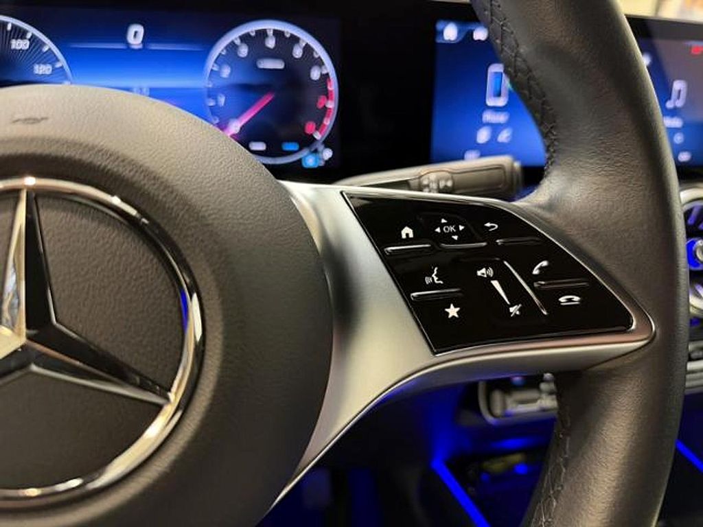 2025 Mercedes-BENZ GLA 缩略图 18