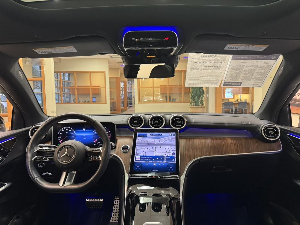 MERCEDES-BENZ GLC - 7