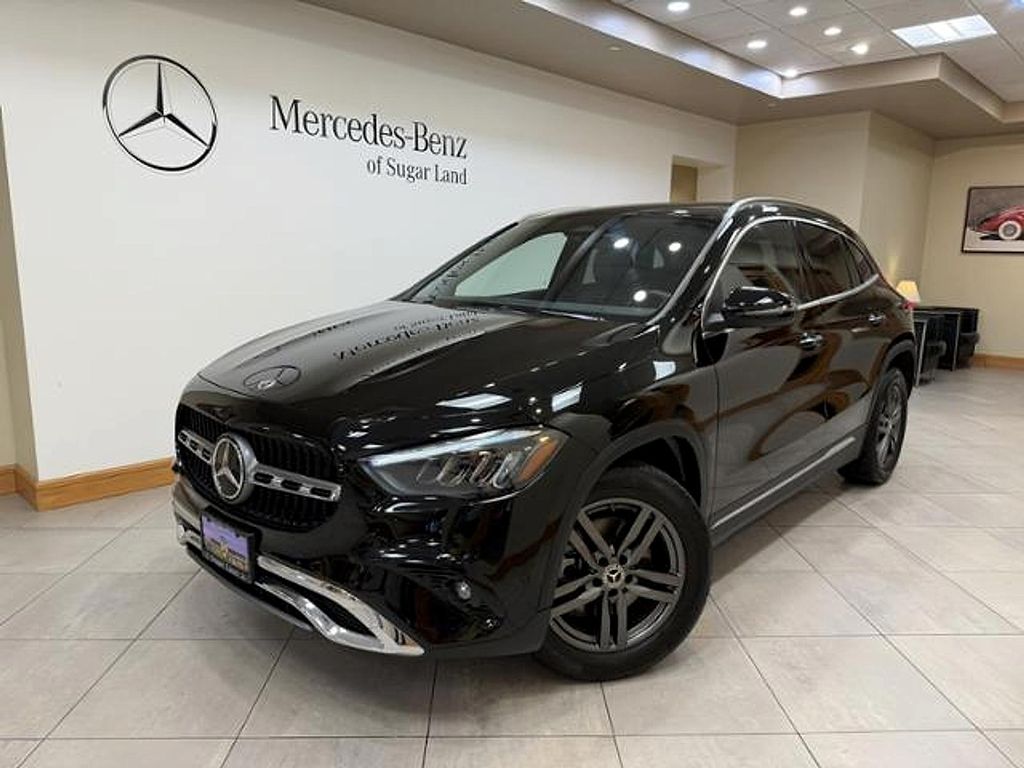 2025 Mercedes-BENZ GLA 照片 1
