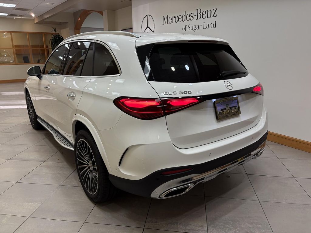 MERCEDES-BENZ GLC - 3