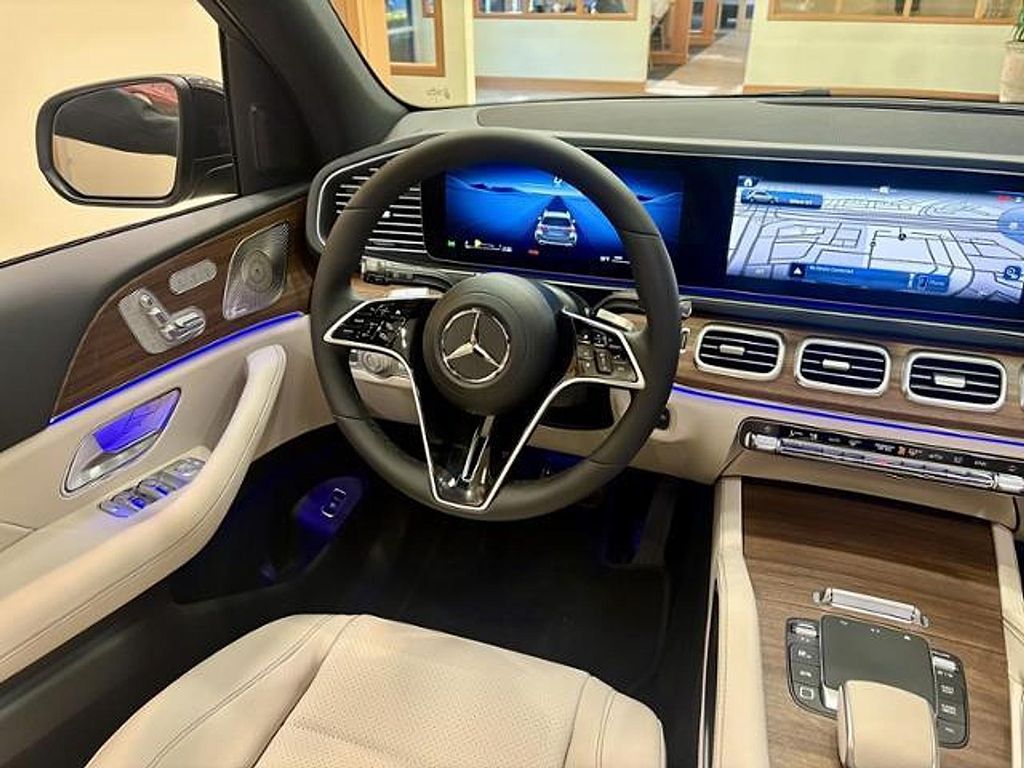 2026 Mercedes-BENZ GLE — фото 9