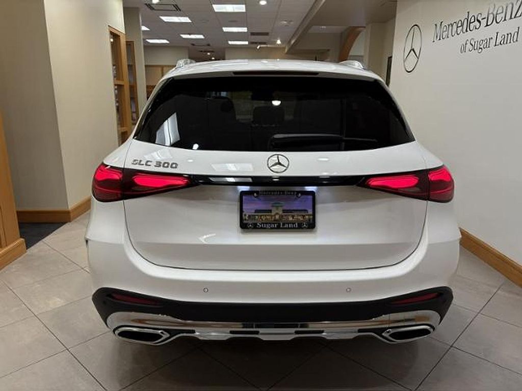 صورة 4 لـ 2026 Mercedes-BENZ GLC