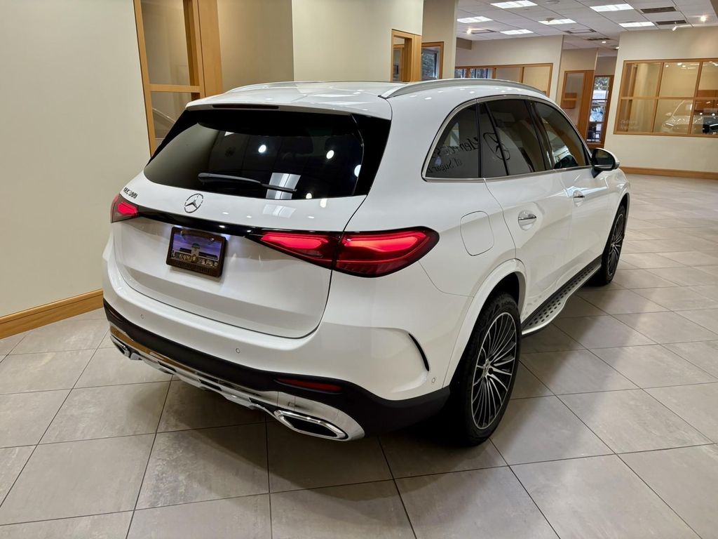 MERCEDES-BENZ GLC - 5