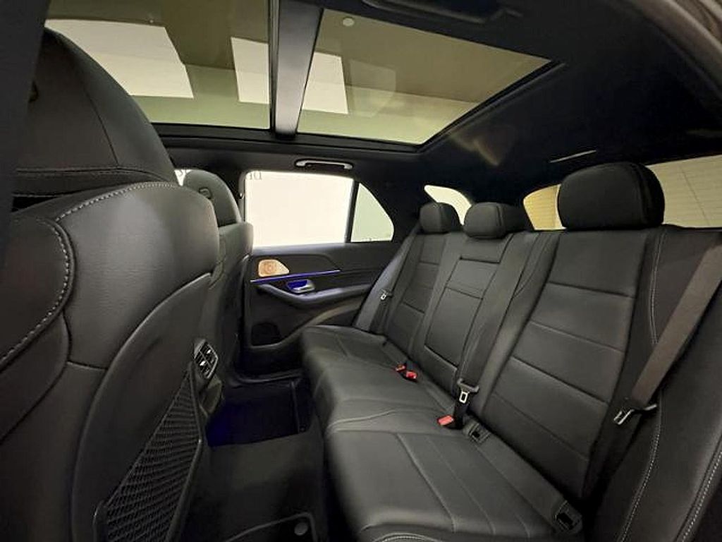 2026 Mercedes-BENZ GLE — миниатюра 20