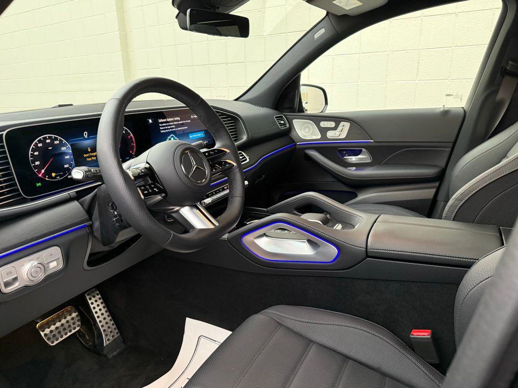 MERCEDES-BENZ GLS - 4