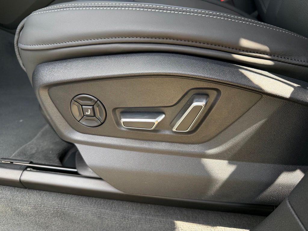 2027 AUDI Q8 55 PRESTIGE — миниатюра 22