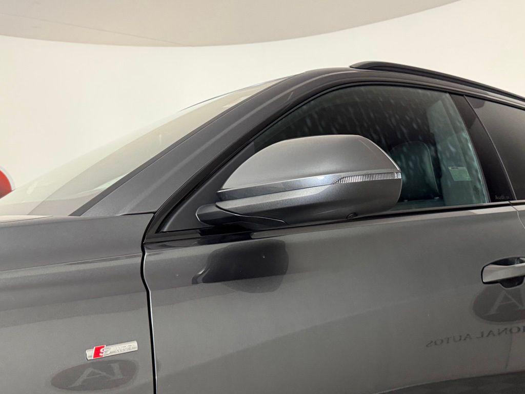 2027 AUDI Q8 55 PRESTIGE — фото 10
