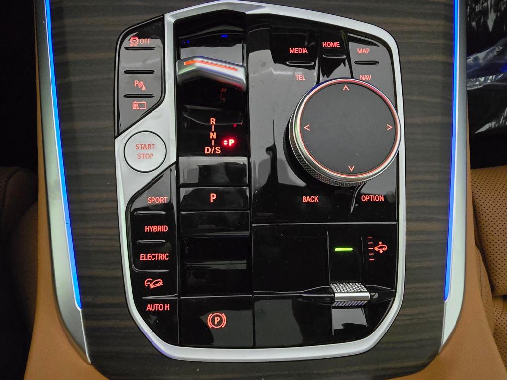صورة مصغرة 17 لـ 2026 BMW X5 PHEV XDRIVE50E