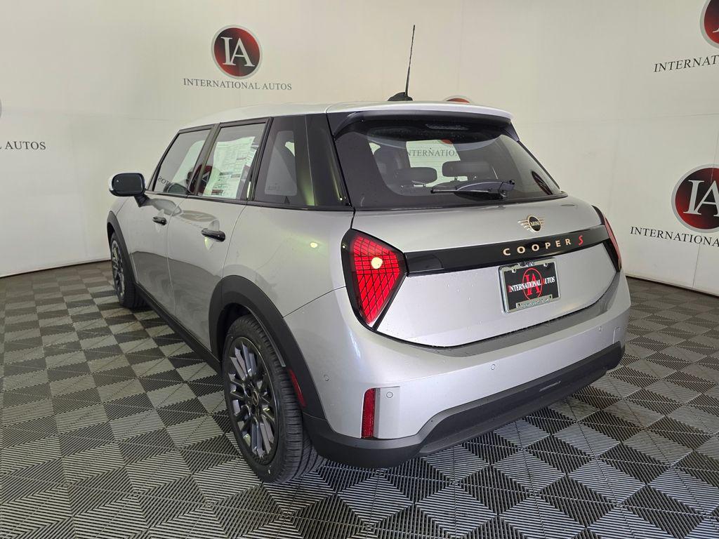 صورة 7 لـ 2026 MINI HARDTOP COOPER S