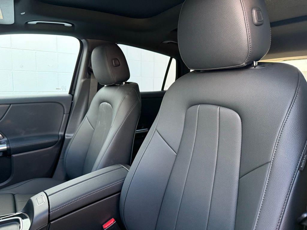 MERCEDES-BENZ GLA-CLASS - 5