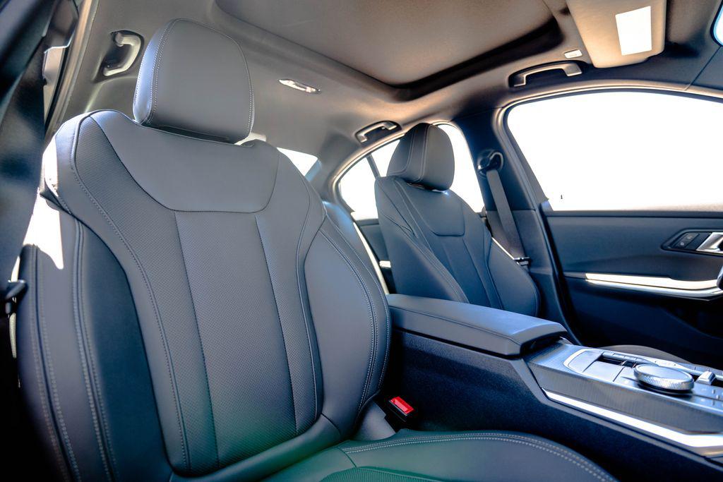 2026 BMW 330 XDRIVE 缩略图 20