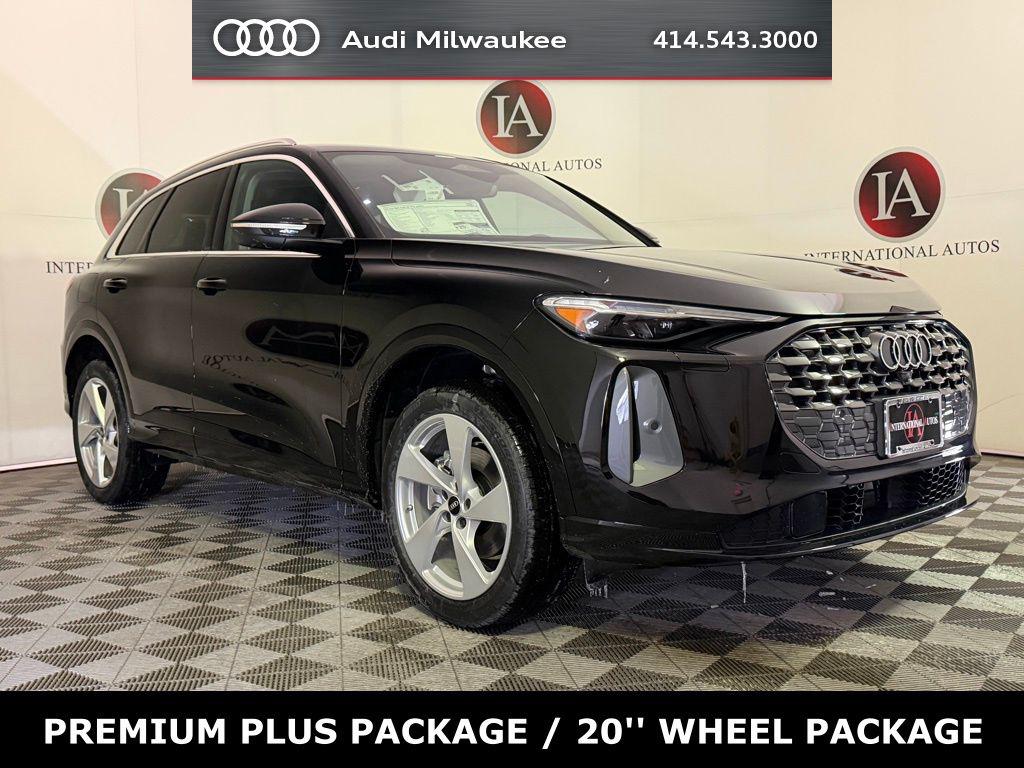 New 2025 Audi Q5 Premium Plus TFSI quattro S tronic