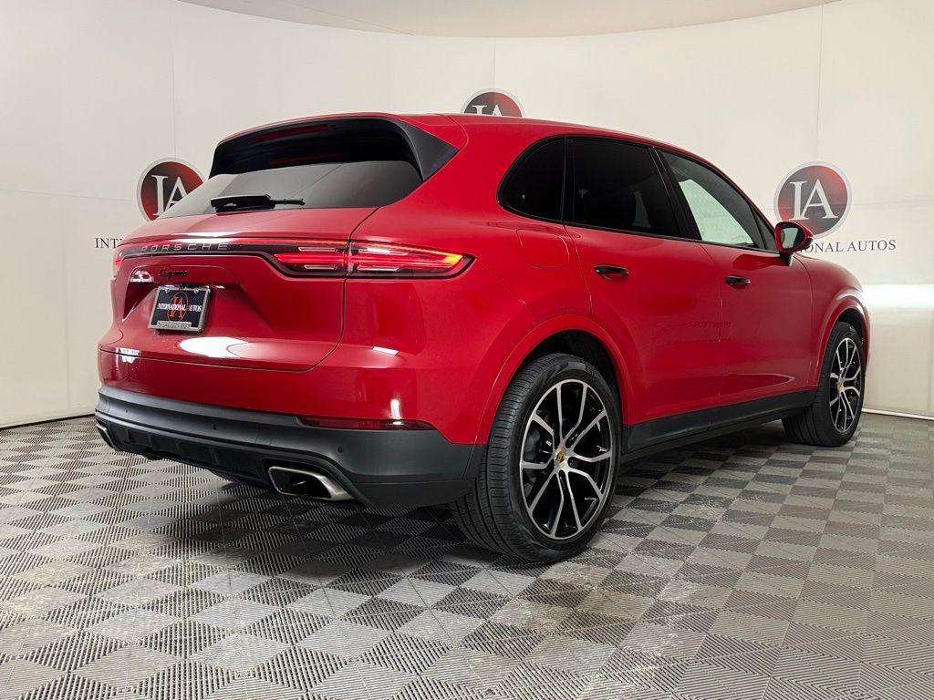 PORSCHE CAYENNE - 8