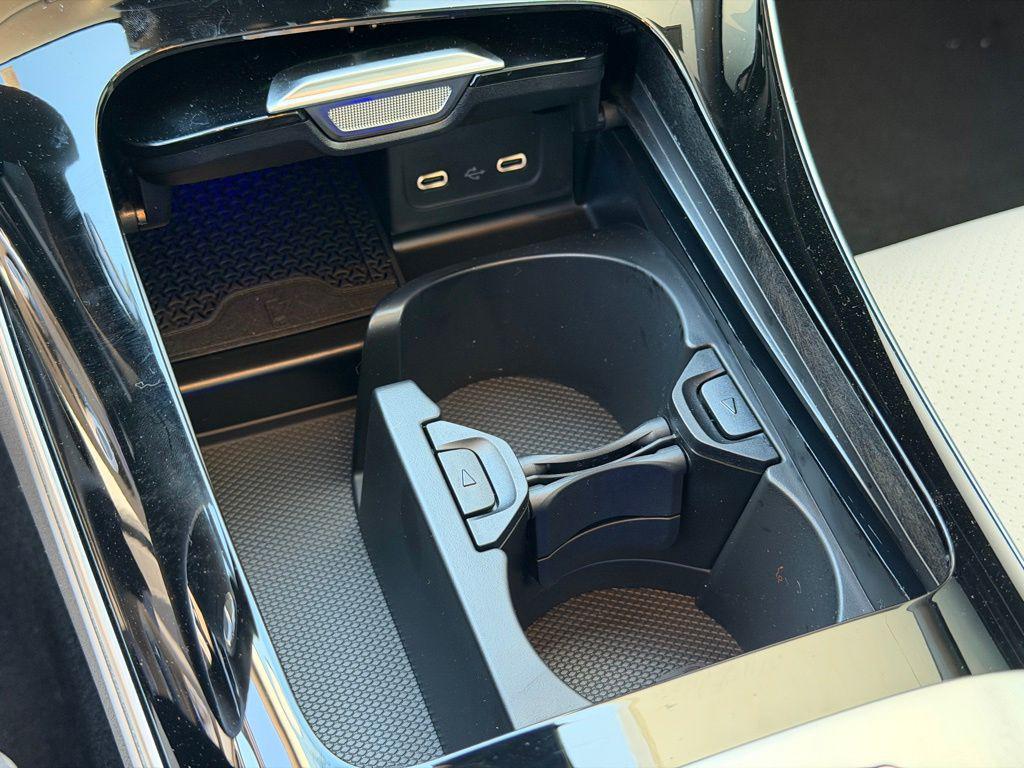 2026 Mercedes-BENZ C-CLASS — миниатюра 29