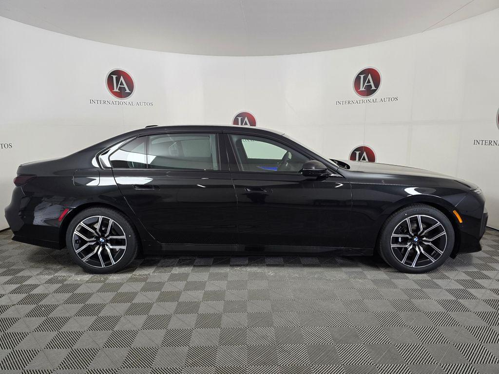 صورة 3 لـ 2026 BMW 740 XDRIVE