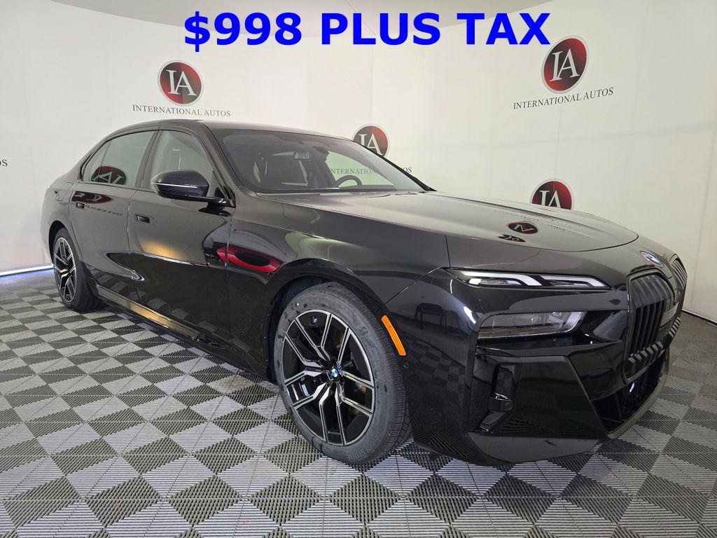 New 2025 BMW 750e i xDrive