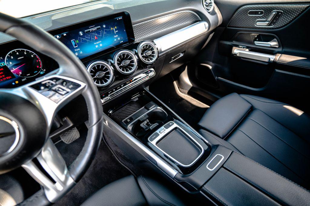 2024 Mercedes-BENZ GLB — миниатюра 21
