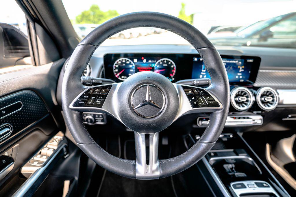 2024 Mercedes-BENZ GLB — миниатюра 13