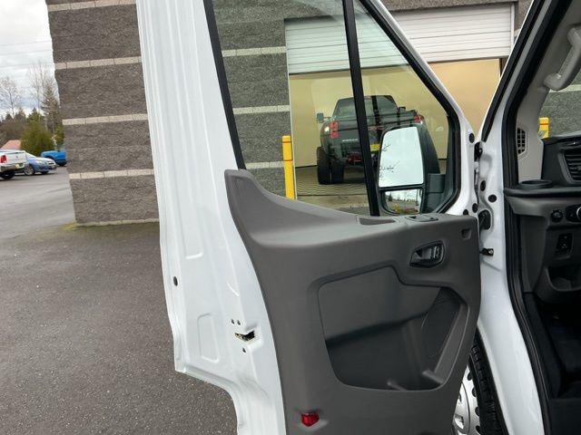صورة مصغرة 12 لـ 2026 FORD TRANSIT-250 BASE