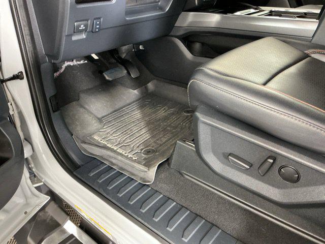 2025 FORD F-450 LARIAT 缩略图 18