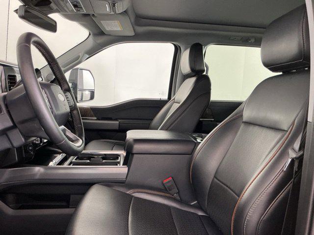 2025 FORD F-450 LARIAT 缩略图 17