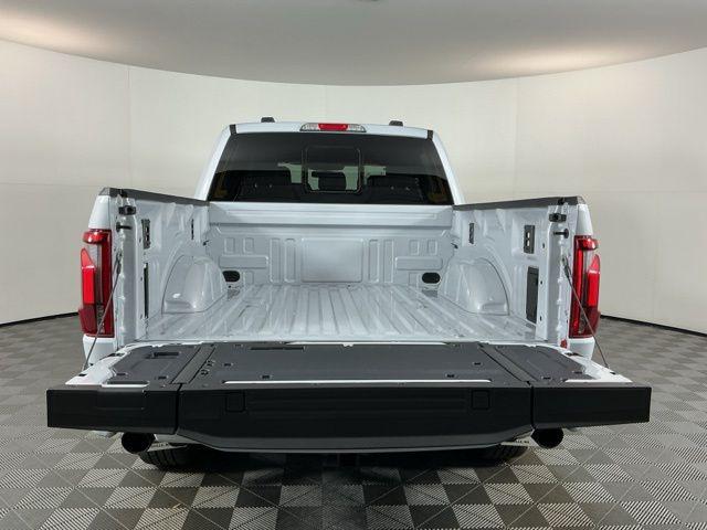 FORD F-150 LARIAT - 8