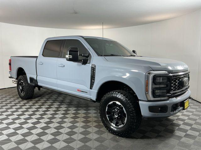 صورة 3 لـ 2025 FORD F-350 LARIAT