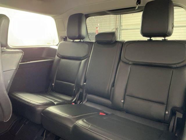 صورة مصغرة 31 لـ 2025 FORD EXPEDITION PLATINUM