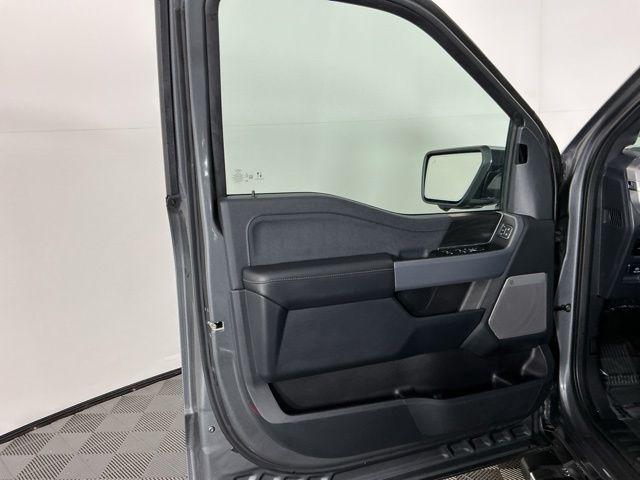 صورة مصغرة 13 لـ 2025 FORD F-150 LARIAT