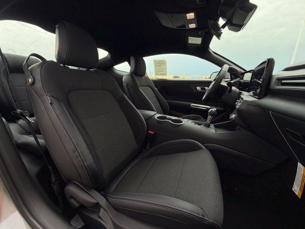 صورة مصغرة 24 لـ 2026 FORD MUSTANG ECOBOOST