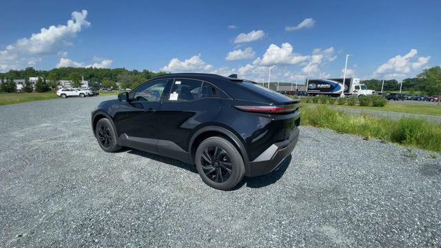 2026 Toyota C-HR SE — фото 6