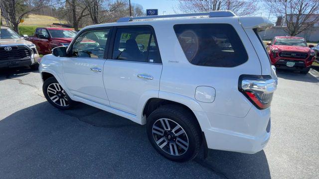 TOYOTA 4RUNNER - 6