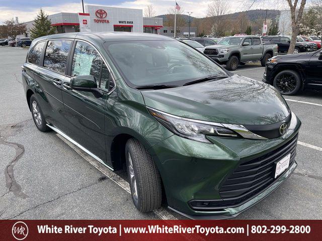 New 2026 Toyota Sienna LE