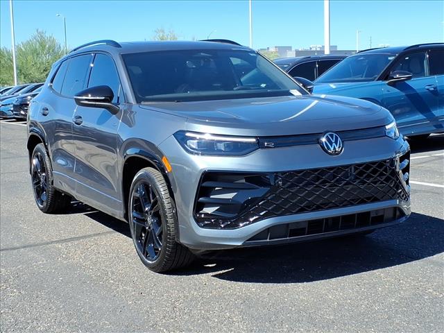 New 2026 Volkswagen Tiguan 2.0T SE R-Line Black