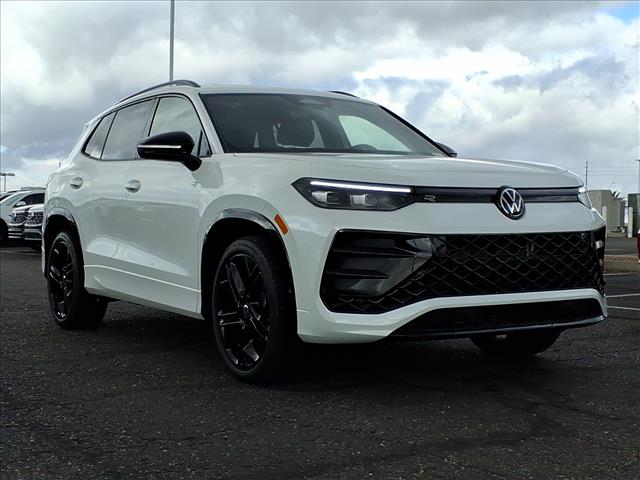 New 2026 Volkswagen Tiguan 2.0T SE R-Line Black