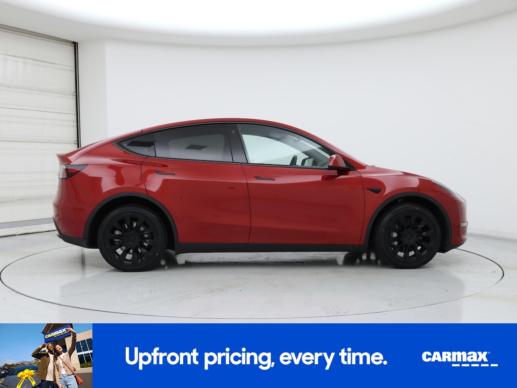 TESLA MODEL Y LONG RANGE - 9