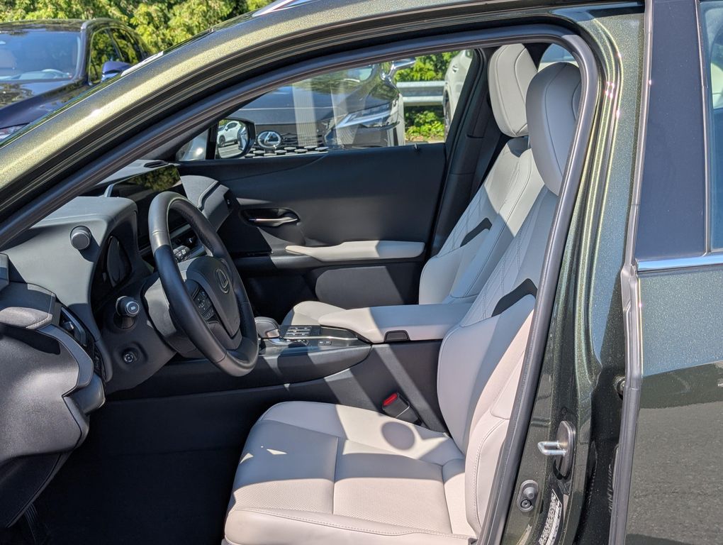 2025 Lexus UX 300H PREMIUM — миниатюра 16