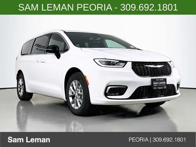 New 2026 Chrysler Pacifica L