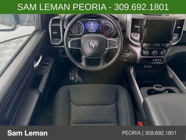 2026 RAM 1500 EXPRESS — миниатюра 20