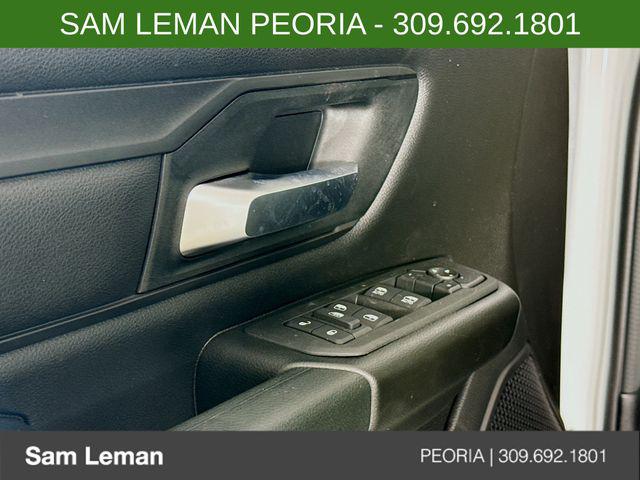 2026 RAM 1500 EXPRESS — миниатюра 17