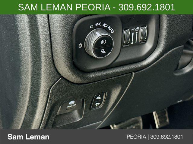 2026 RAM 1500 RHO CREW CAB 4X4 5'7' BOX — фото 10