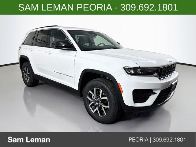 New 2027 Jeep Grand Cherokee Laredo