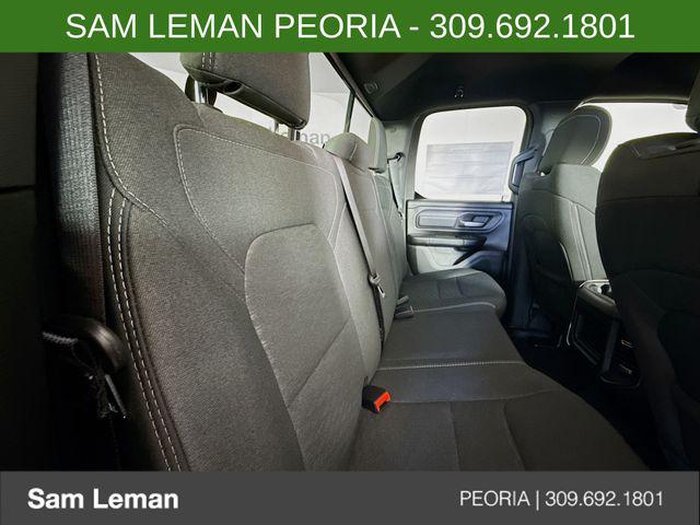2026 RAM 1500 EXPRESS thumbnail 24
