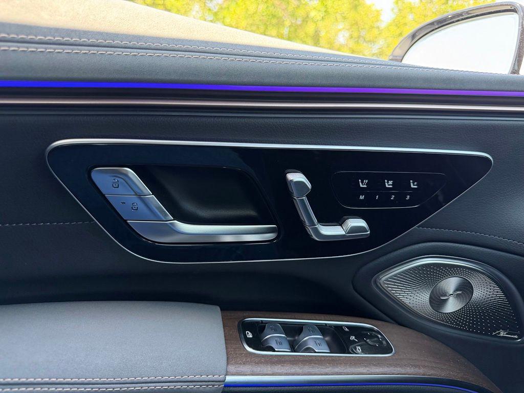 2026 Mercedes-BENZ EQS — миниатюра 15